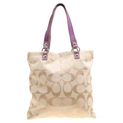 مملوكة مسبقًا Coach Beige/Lilac Signature Canvas Poppy Glam Tote