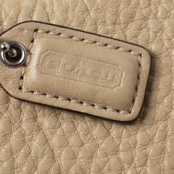 Pre Owned حقيبة صغيرة كوتش جلد بيج بإبزيم وحمالة معصم