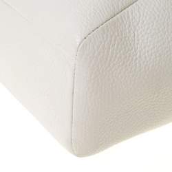 Pre Owned حقيبة كوتش براري جلد كريمي محبب