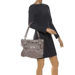 Pre Owned Coach Grey Signature Canvas Penelope Hobo