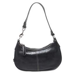 Pre Owned Coach Black Leather Pochette