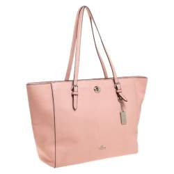 Pre Owned Coach Pink Leather Turnlock Shopper Tote