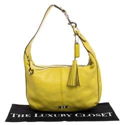 Pre Owned Coach Yellow Leather Avery Hobo