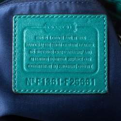 Pre Owned Coach Green Leather Daisy Drawstring Crossbody Bag