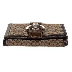 مملوكة مسبقًا Coach Brown Signature Buckle Flap Compact Wallet