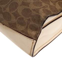 مملوكة مسبقًا حقيبة كتف كوتشي كانفاس مقوى بيج/بني بالشعار وجلد