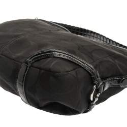 Pre Owned Coach Black Signature Canvas and Patent Leather Katarina Hobo