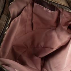 مملوكة مسبقًا حقيبة كتف كوتش ماديسون ماغي جلد نقشة التمساح أخضر فاتح