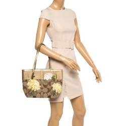 Pre Owned Coach Gold/Beige Signature Floral Applique Canvas and Leather Tote 