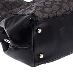 Pre Owned Coach Grey/Black Signature Coated Canvas and Leather Shoulder Bag