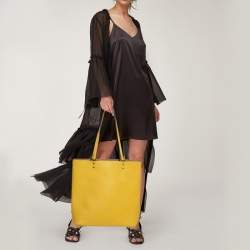 Pre Owned Coach Yellow Pebbled Leather Plaza Tote
