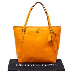 Pre Owned Coach Orange Leather Peyton Zip Tote