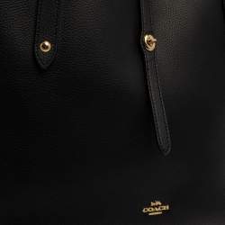 Pre Owned Coach Black Pebbled Leather Market Tote