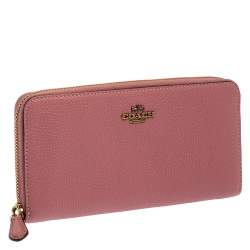 مملوكة مسبقًا Coach Pink Leather Zip Around Wallet