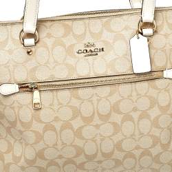 Pre Owned Coach Beige/White Signature Coated Canvas and Leather Gallery Tote