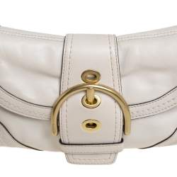 مملوكة مسبقًا Coach White Leather Soho Baguette Bag