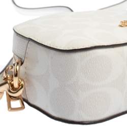 مملوكة مسبقًا Coach White Signature Coated Canvas Mini Serena Crossbody Bag