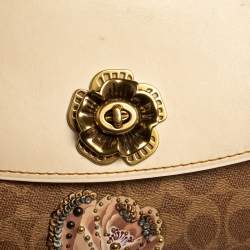 مملوكة مسبقًا حقيبة كتف كوتش جلد كانفاس مقوى نقشة شعار الماركة مطبوع مورد براري بيج و بني 