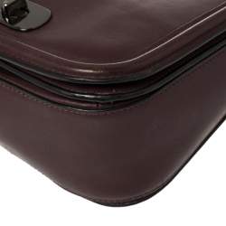 مملوكة مسبقًا حقيبة كوتش سواغر جلد عنابي