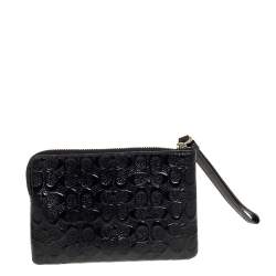 Pre Owned Coach Black Signature Debossed Patent Leather Wristlet Pouch