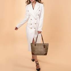 Pre Owned Coach Beige/Brown Signature Coated Canvas and Leather Top Zip Tote