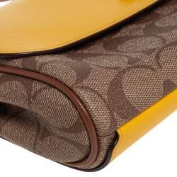 مملوكة مسبقًا Coach Brown Signature Coated Canvas and Leather Reversible Crossbody Bag