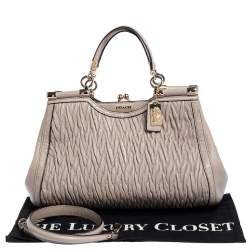 Pre Owned Coach Beige Matelassé Leather Kisslock Convertible Satchel