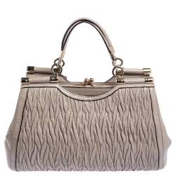 Pre Owned Coach Beige Matelassé Leather Kisslock Convertible Satchel