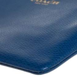 مملوكة مسبقًا Coach Blue Leather Zip Wristlet Wallet