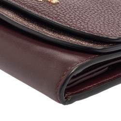 مملوكة مسبقًا Coach Burgundy/Metallic Leather Trifold Wallet