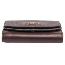 مملوكة مسبقًا Coach Burgundy/Metallic Leather Trifold Wallet