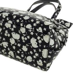 Pre Owned حقيبة ساتشل كوتش جلد أبيض/أسود