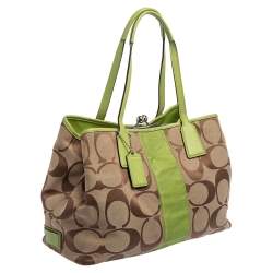 Pre Owned Coach Beige/Green Signature Canvas and Leather  Kisslock Framed Carryall Tote