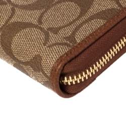Pre Owned  Coach Beige/Brown Signature Coated Canvas and Leather Accordion Zip Around Wallet