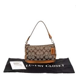 مملوكة مسبقًا Coach Beige/Tan Signature Canvas And Leather Shoulder Bag