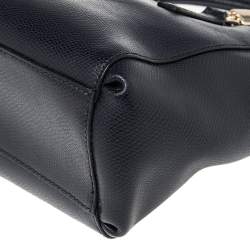 مملوكة مسبقًا Coach Navy Blue Leather Mini Christie Satchel