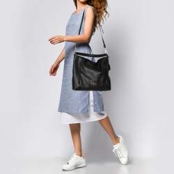 Pre Owned Coach Black Pebbled Leather Large Scout Hobo