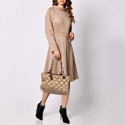مملوكة مسبقًا Coach Beige/Brown Op Art Canvas and Patent Leather Tribeca Tote