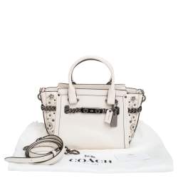 Pre Owned Coach Off-White Leather Willow Floral Swagger 20 Carryall Top Handle Bag