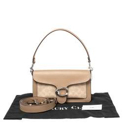 مملوكة مسبقًا حقيبة كتف كوتش تابي 26 جلد وكانفاس مقوى بالشعار بيج