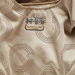 مملوكة مسبقًا Coach Beige Signature Canvas and Leather Madison Maggie Hobo