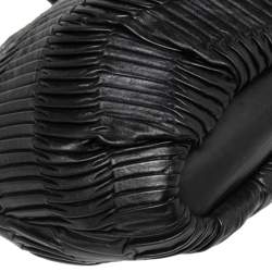 Pre Owned حقيبة ساتشل كوتش ليندسي جلد مكشكش أسود