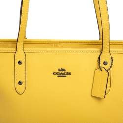 مملوكة مسبقًا Coach Yellow Leather City Zip Tote
