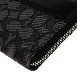 مملوكة مسبقًا Coach Black Canvas and Leather Accordion Zip Around Wallet