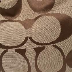 مملوكة مسبقًا حقيبة هوبو كوتش كارلي جلد وكانفاس بيج بالشعار