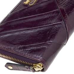Pre Owned Coach Purple Diagonal Pleated Patent Leather Accordion Zip Around Wallet