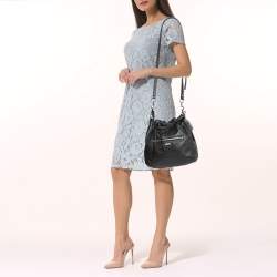 Pre Owned Coach Black Leather Daisy Drawstring Crossbody Bag