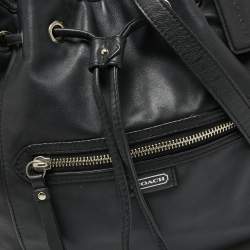 Pre Owned Coach Black Leather Daisy Drawstring Crossbody Bag