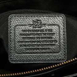 مملوكة مسبقًا حقيبة ساتشل كوتش كاريأول كريست ي جلد سوداء كبيرة