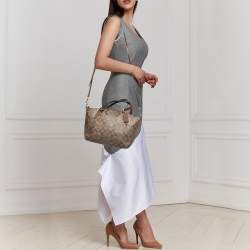 مملوكة مسبقًا Coach Beige Monogram Canvas Small Kelsey Satchel